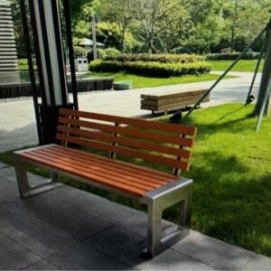 Ghế công viên có tựa mẫu 1, inox 201 , nan gỗ nhựa .Kích thước :120*40*80 cm